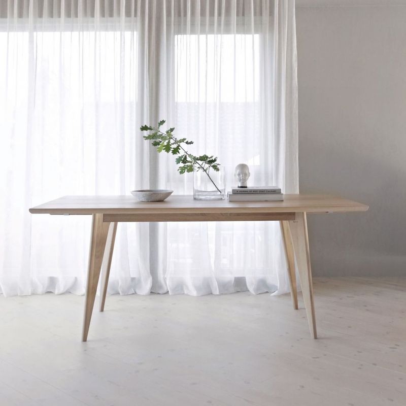 Viken Dining Table 180
