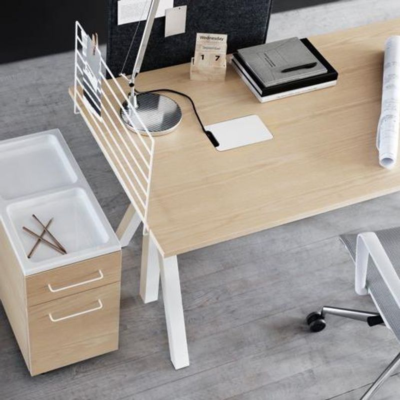 Height-adjustable work desk 140x78