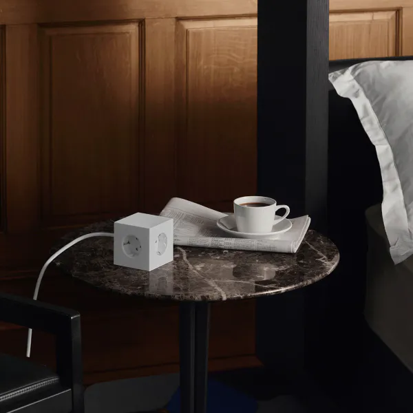 Hovedbilde Square 1 - USB-C Grenuttak / 1.8m