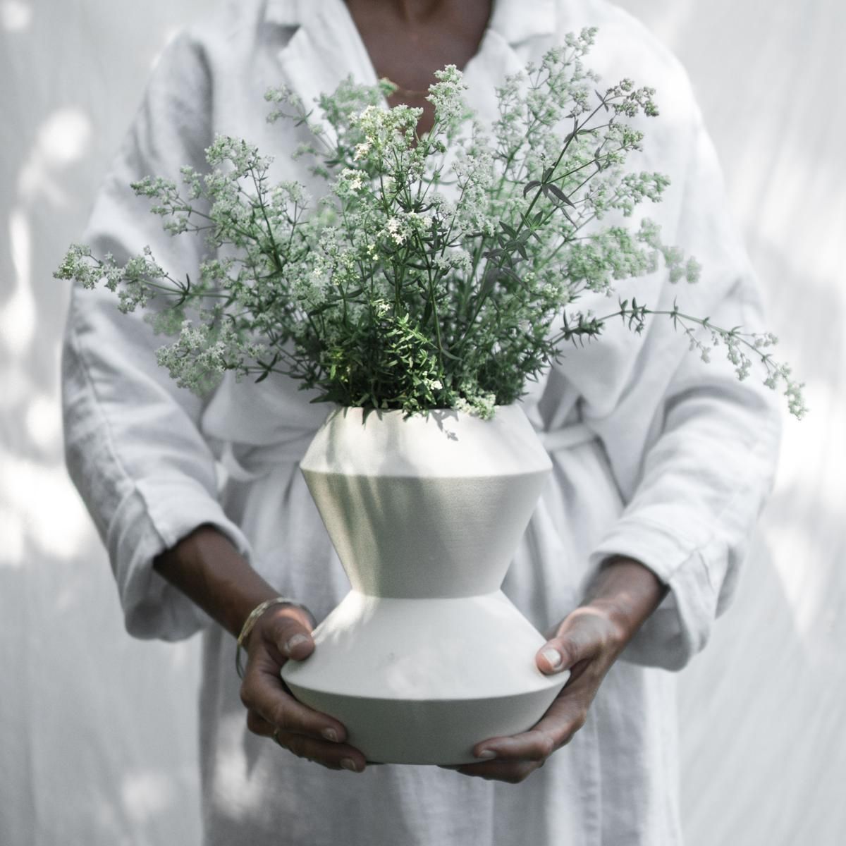 Dia Vase 22